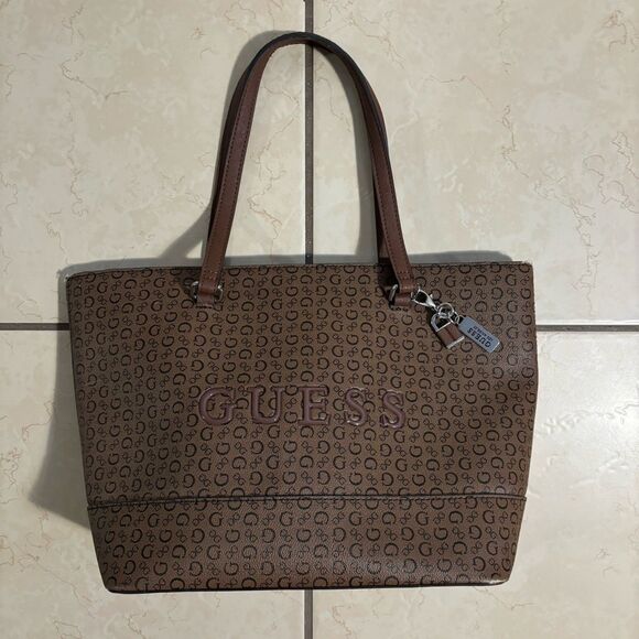 Guess Cocoa Brown Monogram Tote Bag With Double Handles & Zipper With Tote Charm - Picture 1 of 13